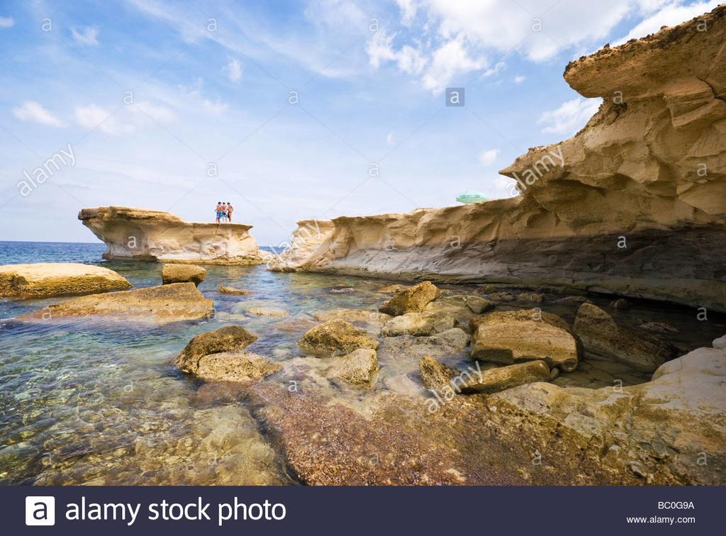 Ta'Kemmuna Hotel Qala Buitenkant foto